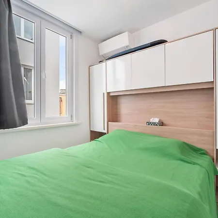 Amazing On The First Floor *